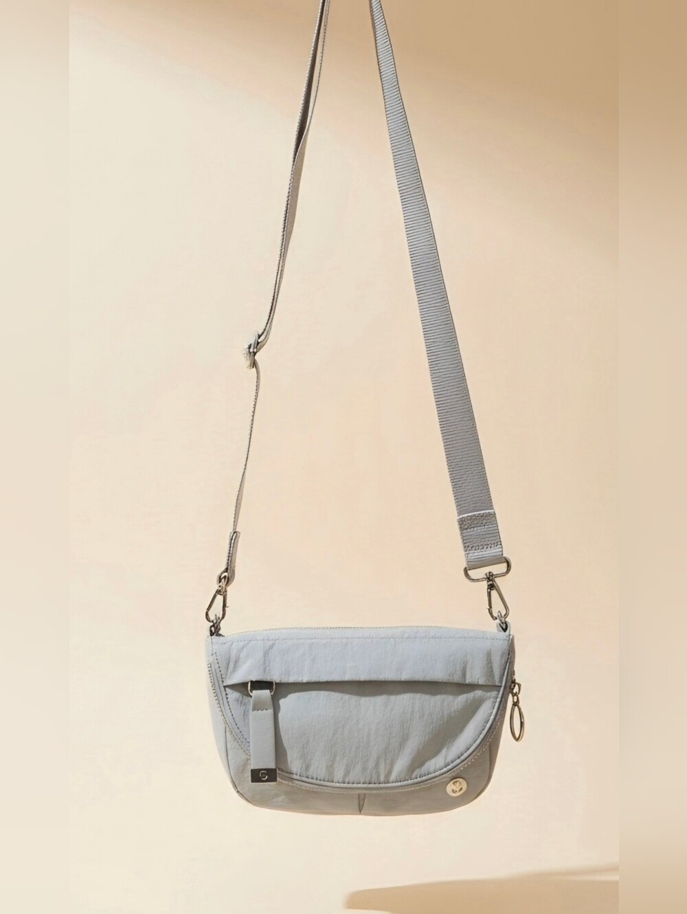 Lululemon Light Gray Crossbody Shoulder Bag - Women's Everyday Bag